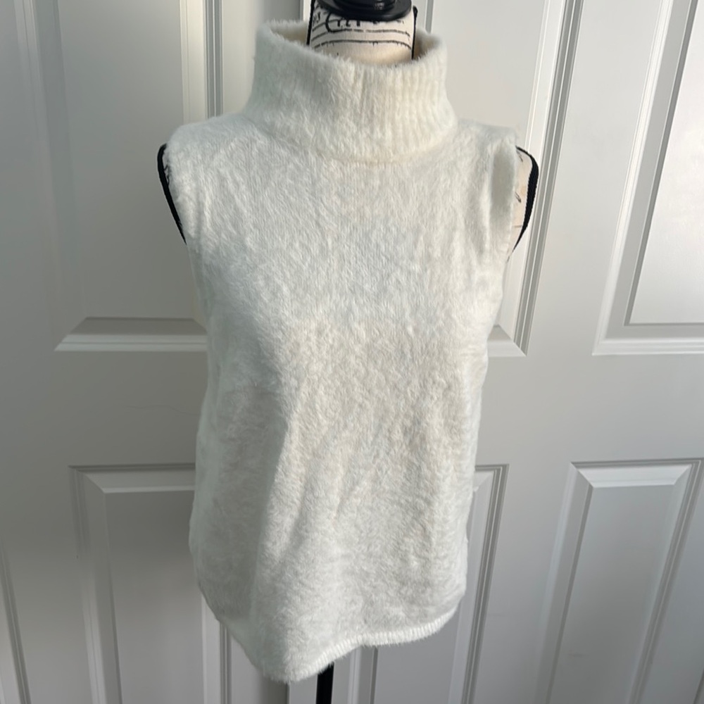 Express White Cowl Neck Sleeveless Sweater